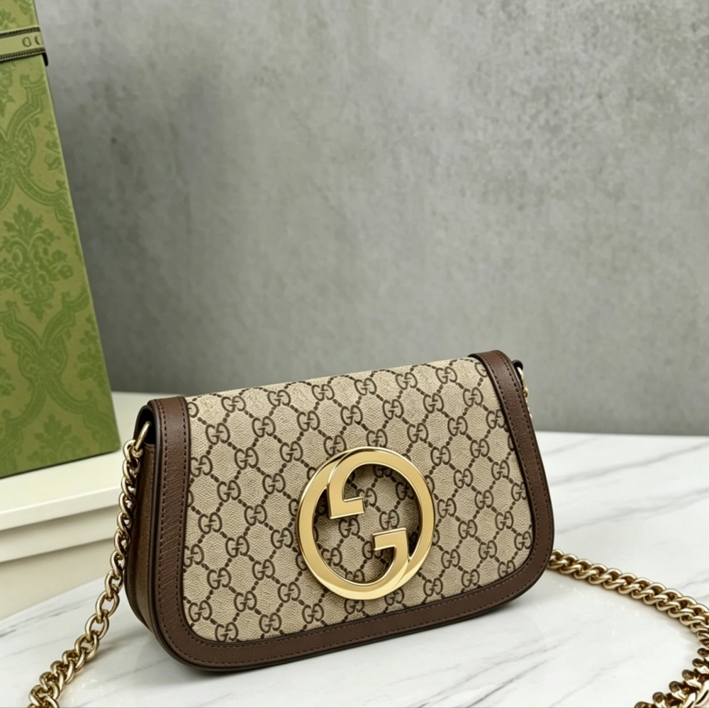 Gucci Blondie Medium Shoulder Bag